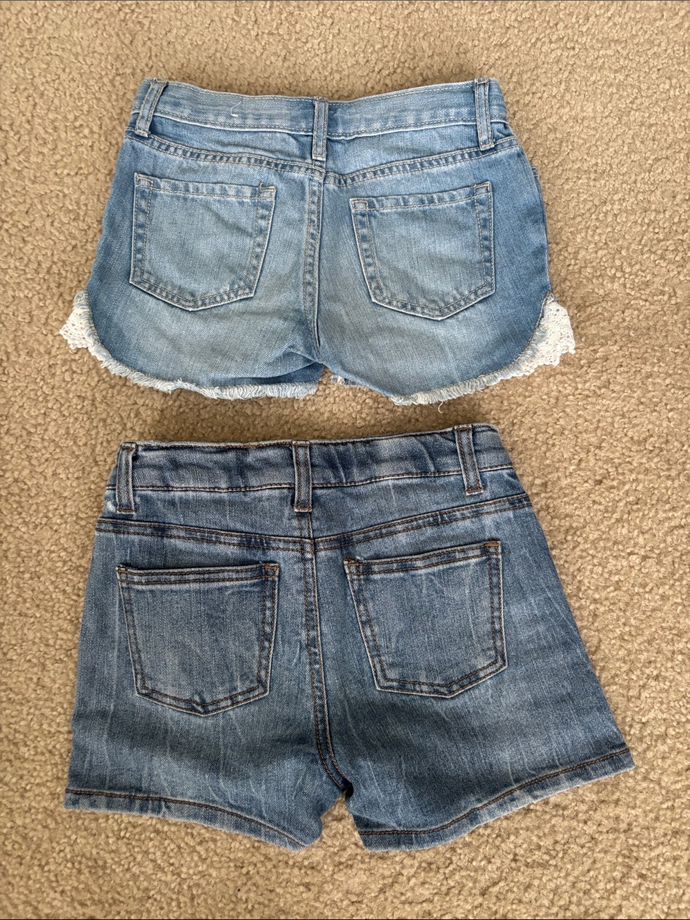 Bundle of 6 Girls Denim Jean Shorts - Size 6 - H&M, Children’s Place, Old Navy - Picture 3 of 10
